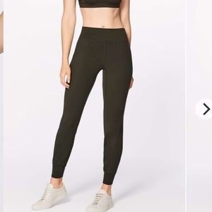 Lululemon Back in Action Joggers